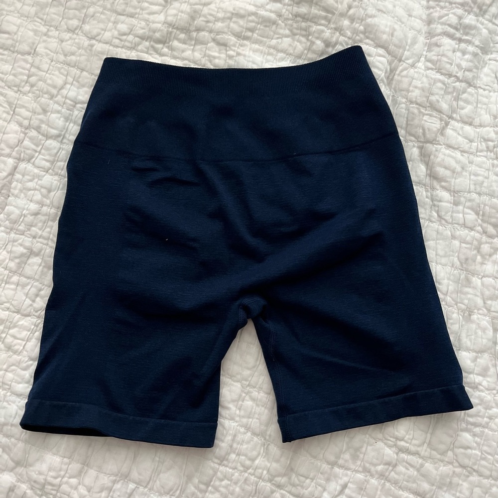 Aurola Shorts